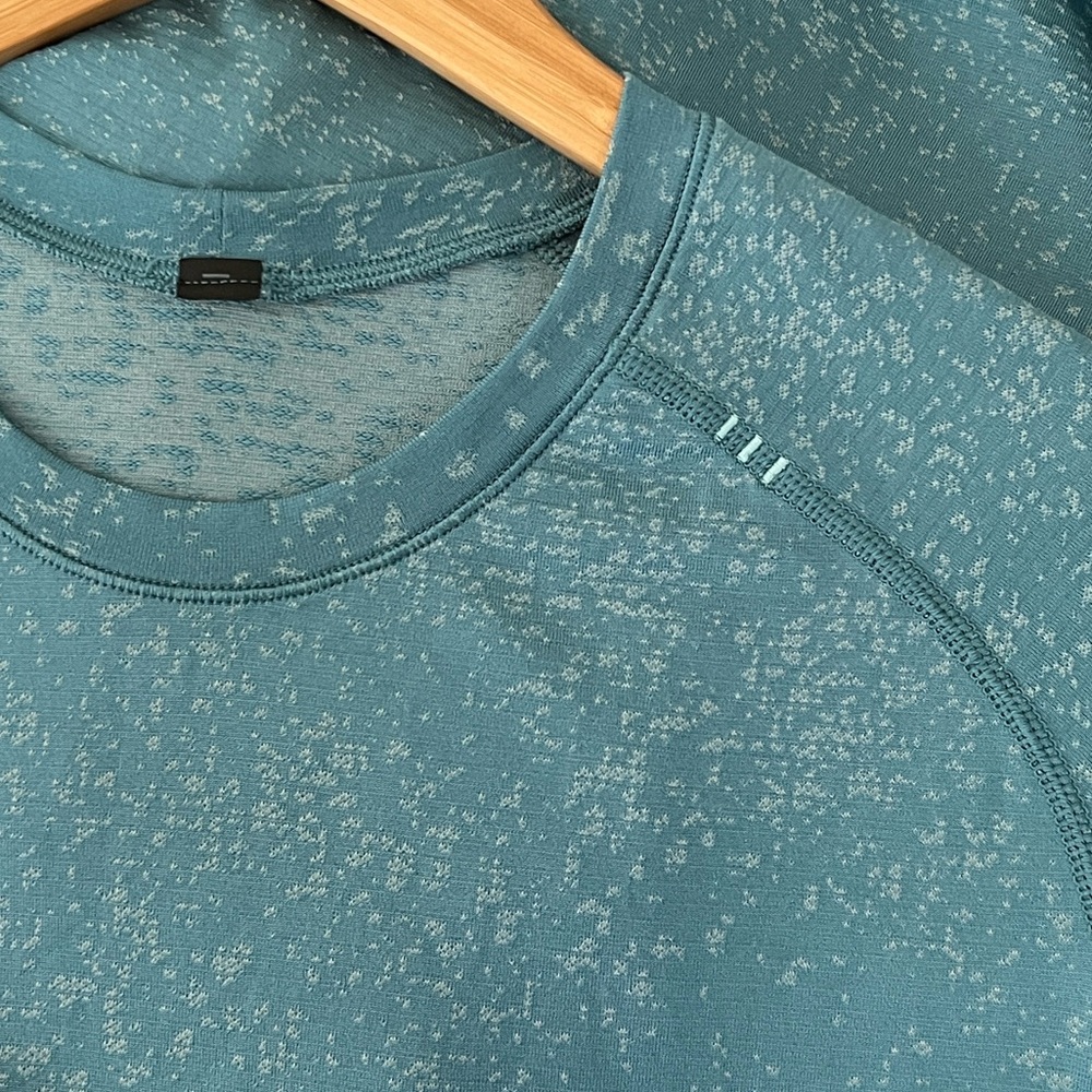 Lululemon Men’s Short Sleeve NWOT